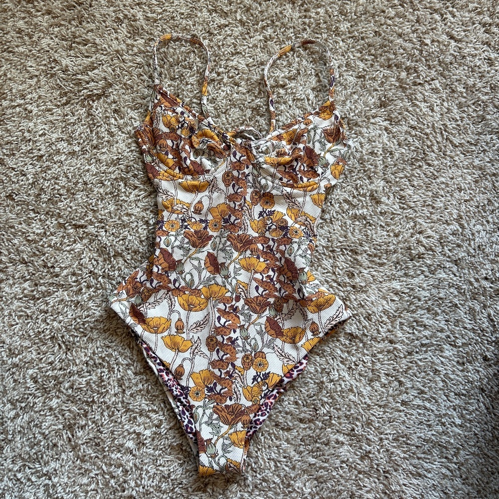 Maaji DEBORA ONE PIECE reversible size Large NWOT
